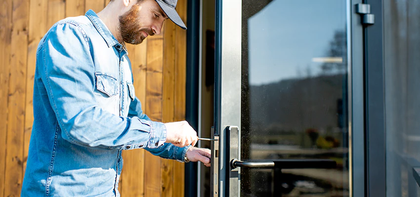 Frameless Glass Storefront Door Locks Replacement in Weehawken, NJ