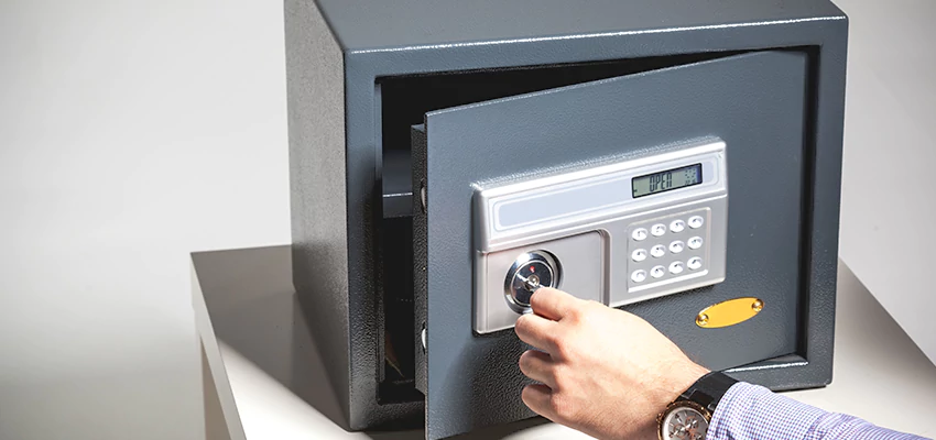 Jewelry Safe Unlocking Service in Weehawken, New Jersey