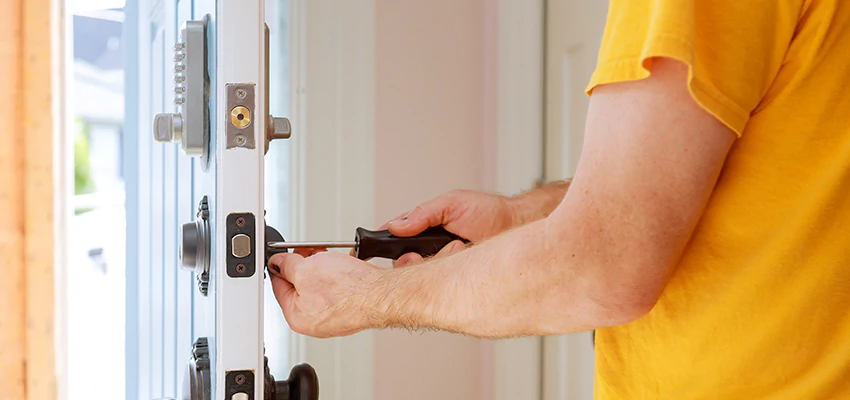 Eviction Locksmith For Key Fob Replacement Services in Weehawken, NJ